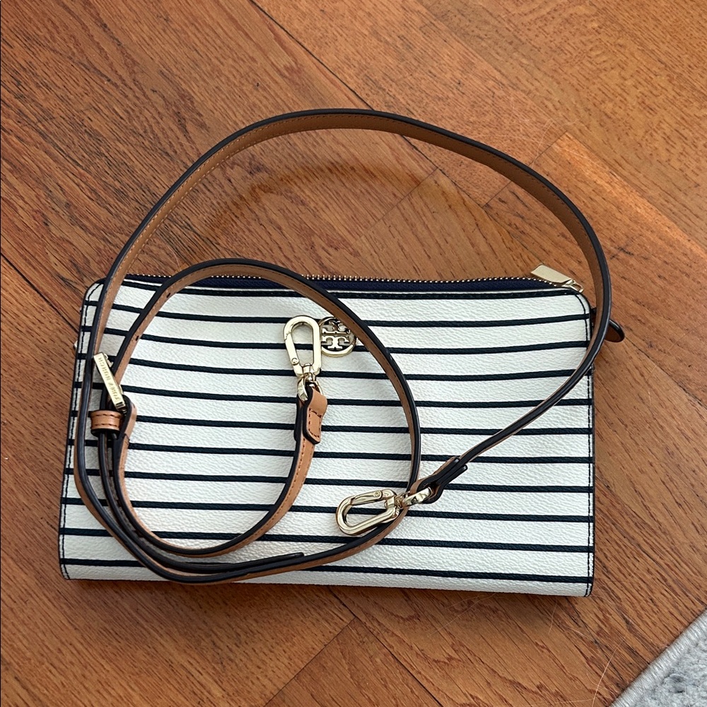 Tory Burch Blue and Cream Striped Crossbody bag - Picture 6 of 7